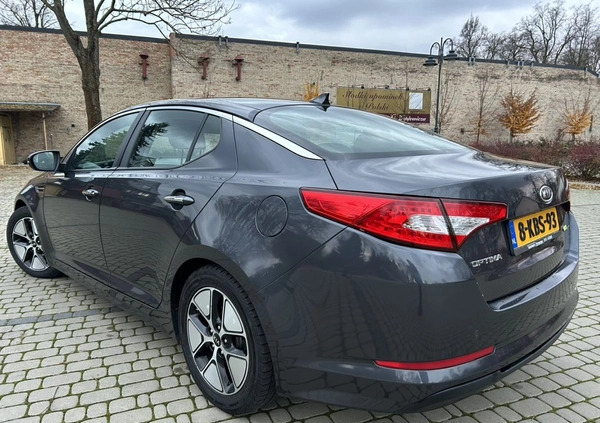 Kia Optima cena 42700 przebieg: 218000, rok produkcji 2013 z Miłomłyn małe 596